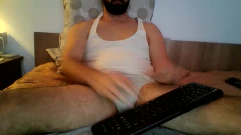 Snapshot of abcx973625 chatting on 10.28.25 ask me online show from 10.28.25