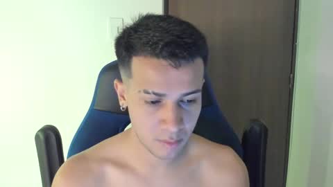 Independence model AbelAsburgo online show from 12.01.24