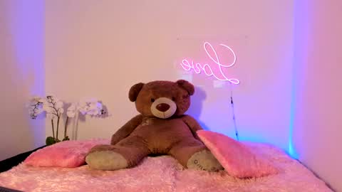  Abella and Kendra  online show from 01.18.25