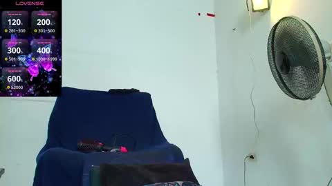 Snapshot of abigail_curvy chatting on 11.07.25 Abigail online show from 11.07.25