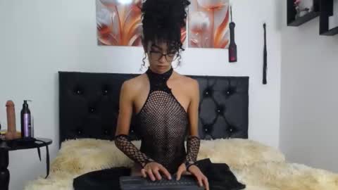 Snapshot of abigail_f00x chatting on 01.30.25 Abigail online show from 01.30.25