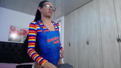 Snapshot of abigail_f00x chatting on 09.09.25 Abigail online show from 09.09.25