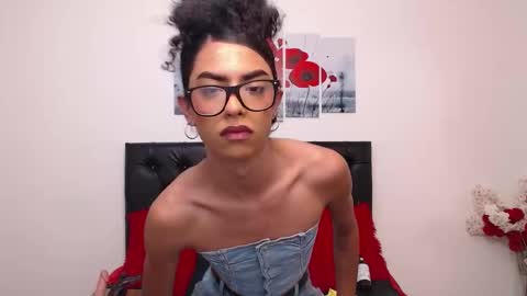 Snapshot of abigail_f00x chatting on 09.19.25 Abigail online show from 09.19.25