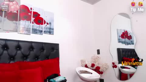 Snapshot of abigail_f00x chatting on 10.20.25 Abigail online show from 10.20.25