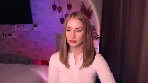 Snapshot of abigail_flex chatting on 11.16.25 Anna online show from 11.16.25