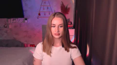 Snapshot of abigail_flex chatting on 11.30.25 Anna online show from 11.30.25