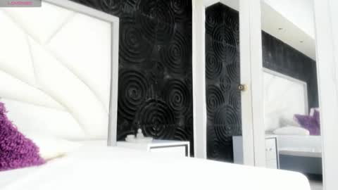 Abigail online show from 11.25.25