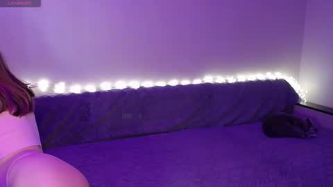 Snapshot of abigailwills chatting on 12.04.25 Abigail online show from 12.04.25