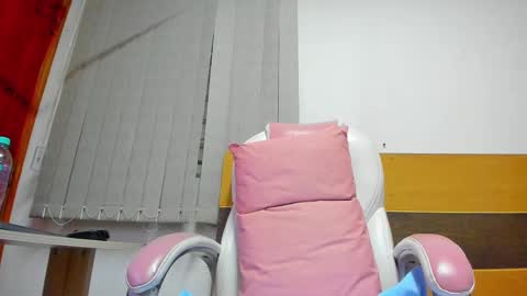 Snapshot of abiigail_fox chatting on 02.25.25 Abigail online show from 02.25.25