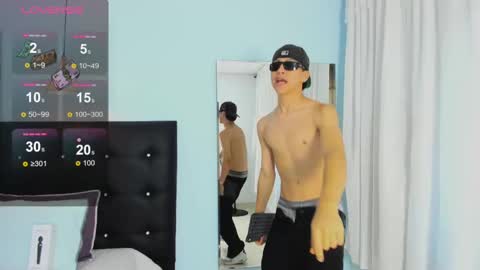 Snapshot of abraham_horny18 chatting on 11.15.25 abraham_horny18 online show from 11.15.25