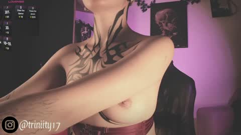 Snapshot of abril__colen chatting on 12.06.24 April online show from 12.06.24