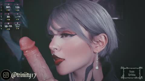 Snapshot of abril__colen chatting on 01.25.25 April online show from 01.25.25