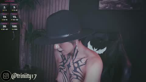 Snapshot of abril__colen chatting on 02.07.25 April online show from 02.07.25