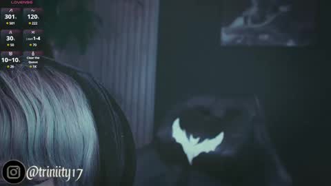 Snapshot of abril__colen chatting on 02.10.25 April online show from 02.10.25