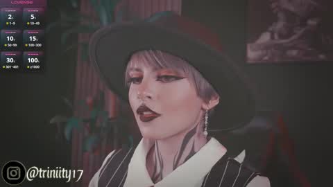 Snapshot of abril__colen chatting on 02.21.25 April online show from 02.21.25