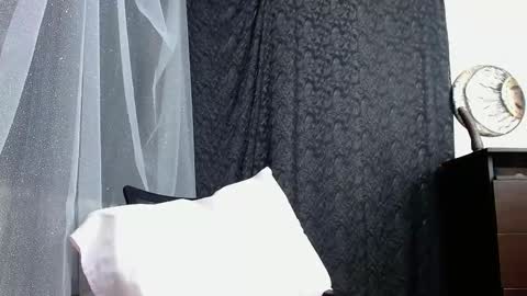 Snapshot of abril_bianchi chatting on 10.01.25 abril_bianchi online show from 10.01.25