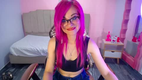 Snapshot of abril_ch_ chatting on 09.30.25 abril_ch_ online show from 09.30.25