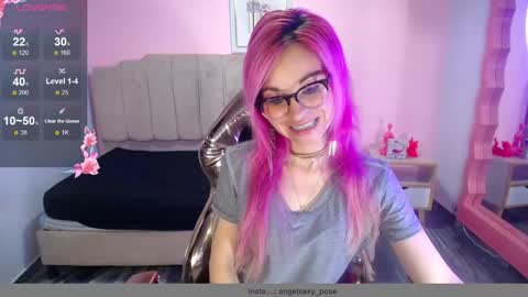 Snapshot of abril_ch_ chatting on 10.15.25 abril_ch_ online show from 10.15.25