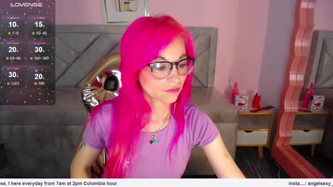 abril_ch_ online show from 02.05.26