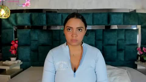 Snapshot of abril_gomez_11 chatting on 05.06.26 abril_gomez_11 online show from 05.06.26