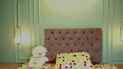 Snapshot of abril_jones10 chatting on 02.24.25 Abril jones online show from 02.24.25