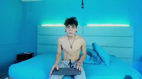 Snapshot of abrilandjulian chatting on 02.24.26 Abril and Julian online show from 02.24.26