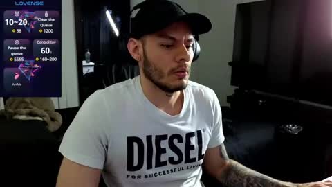 Snapshot of acedksr chatting on 01.28.25 acedksr online show from 01.28.25