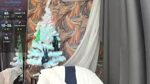 Snapshot of acid_juice chatting on 12.27.24 Anna FANSLY yesacid online show from 12.27.24