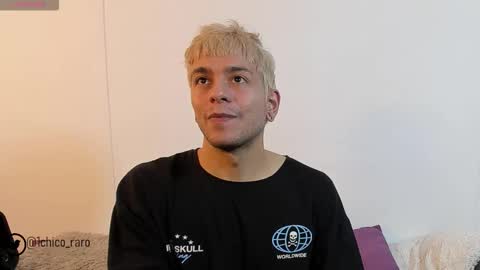 Snapshot of acid_time chatting on 11.19.25 Jhonny online show from 11.19.25