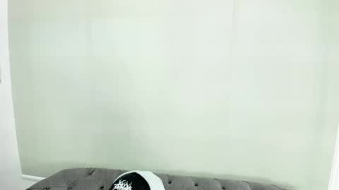 Acid Milo online show from 12.02.24