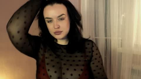 Snapshot of actavia_rose chatting on 12.24.24 my inst love inside 17 online show from 12.24.24