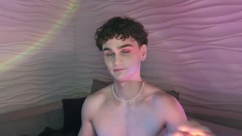 Snapshot of adam_21cm chatting on 12.12.24 Adam online show from 12.12.24