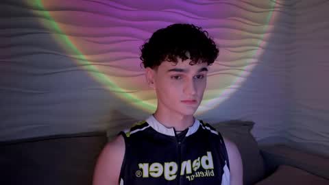 Snapshot of adam_21cm chatting on 03.09.25 Adam online show from 03.09.25