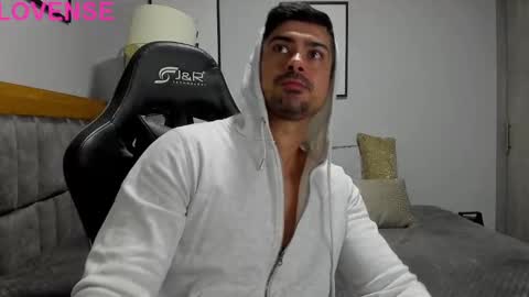 adam clarke online show from 10.04.25