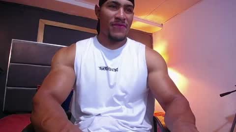 adam_fit19cm online show from 04.16.26