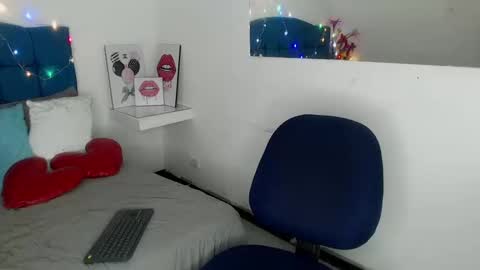 adam_morgan2 online show from 11.23.25