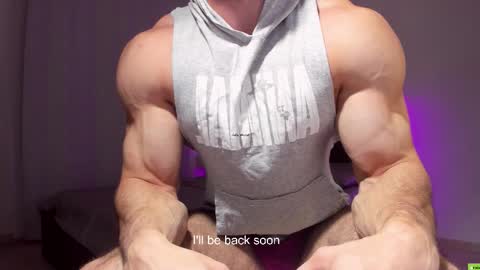 Snapshot of adam_muscle_ chatting on 11.28.25 Adam online show from 11.28.25