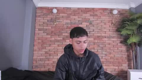 Snapshot of adam_piarse chatting on 11.21.25 adam_piarse online show from 11.21.25