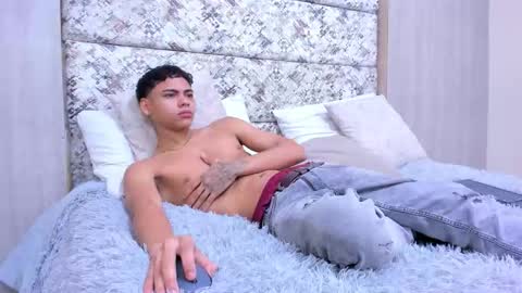 Snapshot of adam_piarse chatting on 02.08.26 adam_piarse online show from 02.08.26