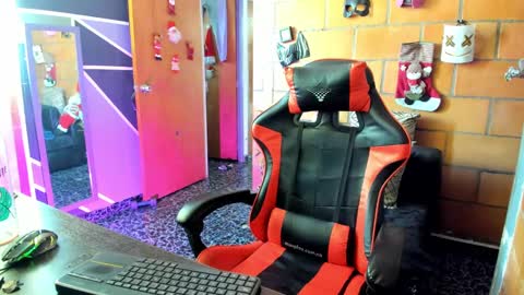 Adam Valencia online show from 12.31.24