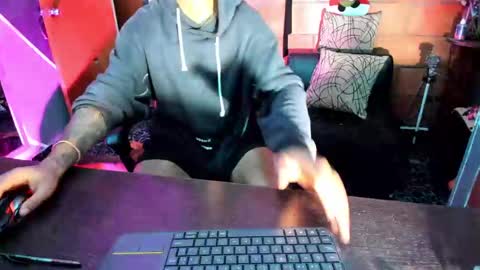 Adam Valencia online show from 02.08.25