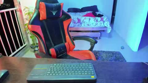 Adam Valencia online show from 10.03.25