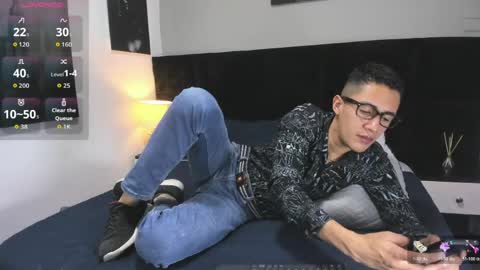 adam_walker_1 online show from 04.24.26