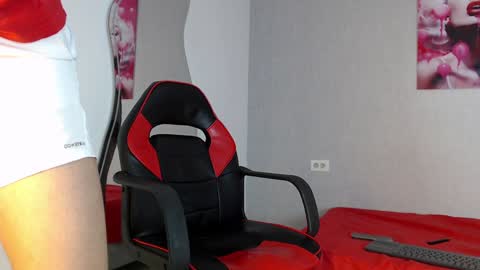 Hello guys excuse my absence I will be absent for several days for health reasons I hope you understand thank you very much. online show from 02.08.25