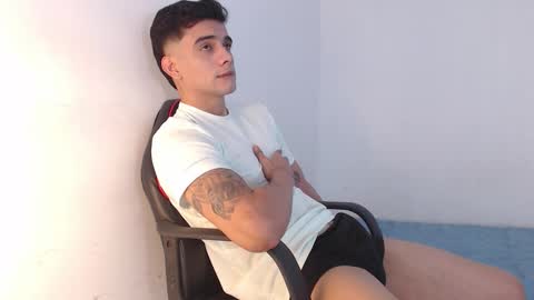 Hello guys excuse my absence I will be absent for several days for health reasons I hope you understand thank you very much. online show from 11.20.25