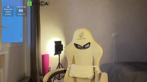 Hi Im Adam Glad to see u here 3 And its my first day online show from 04.21.26