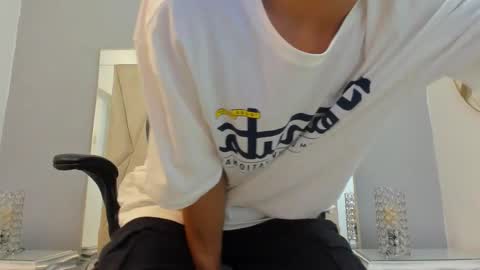 Adams Bobby online show from 11.05.25