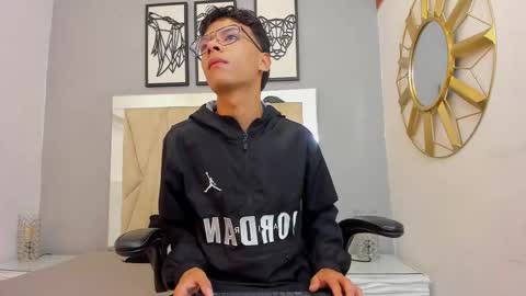 Adams Bobby online show from 02.02.26