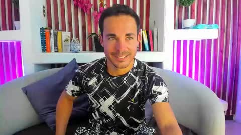 Im Adams Sanz online show from 02.26.26