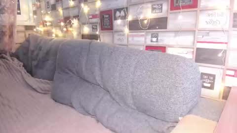 Snapshot of adamsvictory chatting on 12.13.24 Victoria online show from 12.13.24